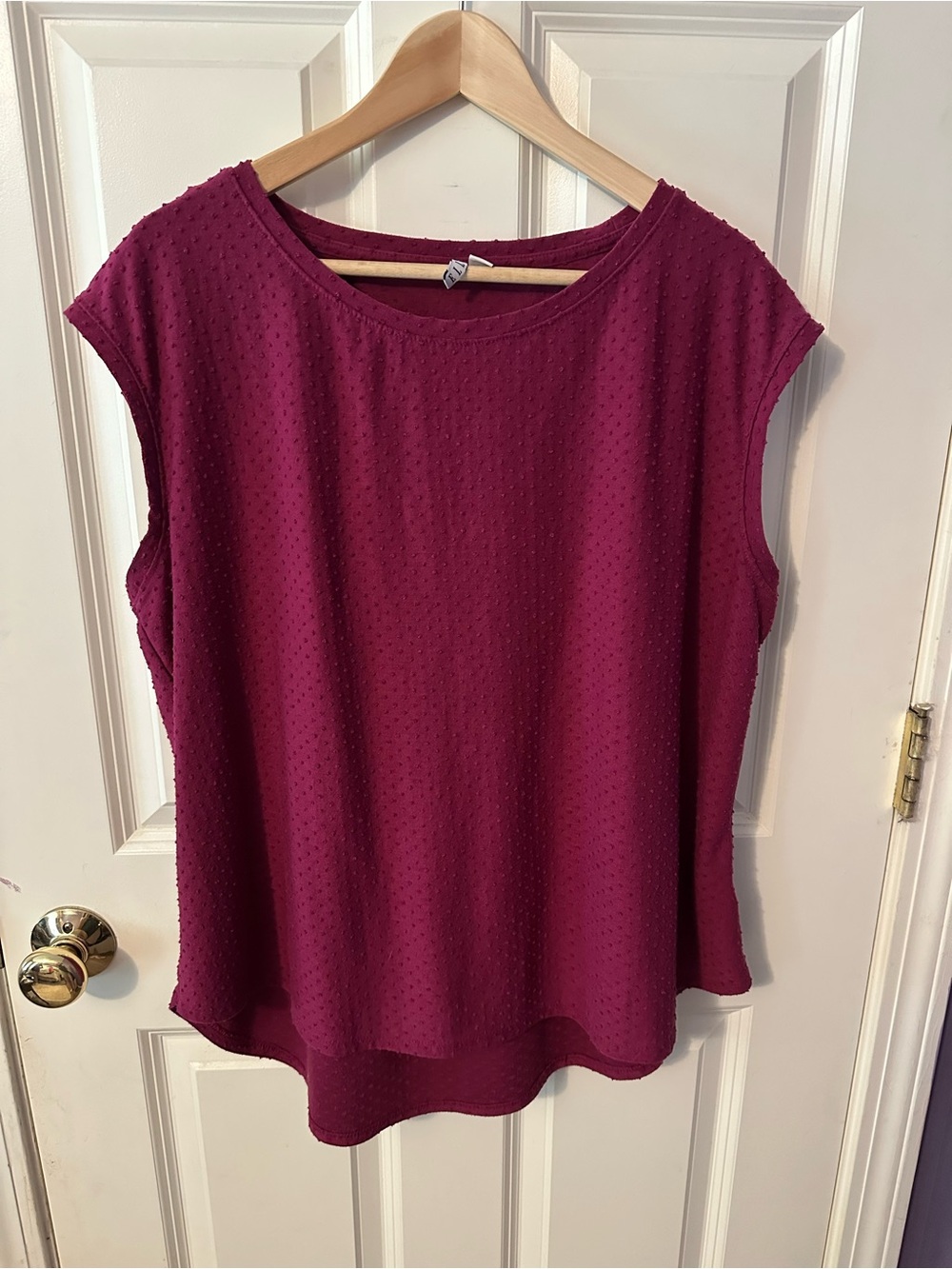 Elle Plum Textured Cap Sleeve Tank